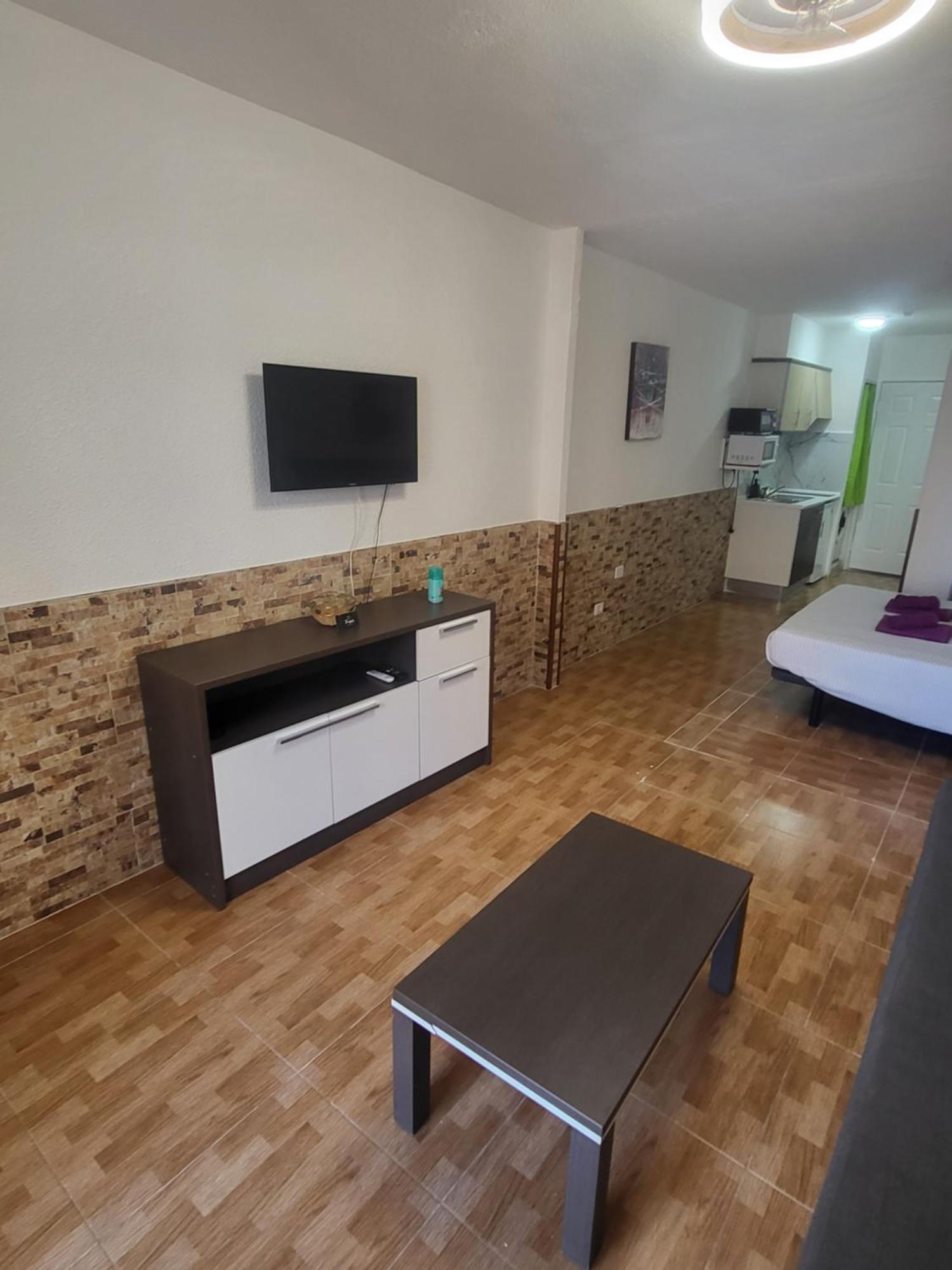 לוס כריסטיאנוס Tropic Apartments En Castle Harbour מראה חיצוני תמונה