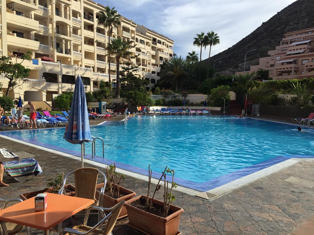 לוס כריסטיאנוס Tropic Apartments En Castle Harbour מראה חיצוני תמונה